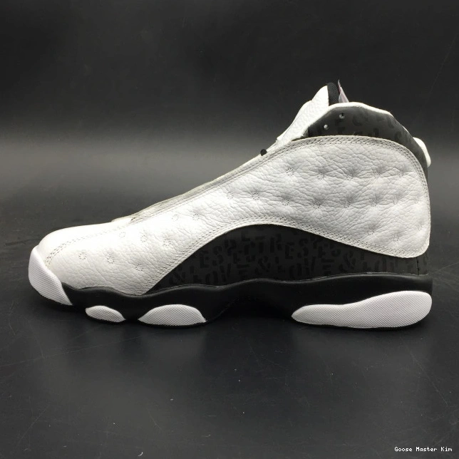 888164-112 white SNGL AIR JORDAN RETRO 13 RESPECT